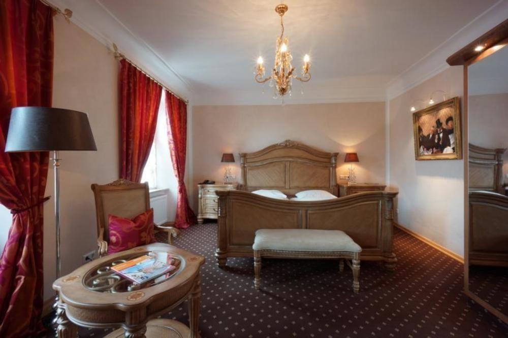 Meiser Altstadt Hotel Dinkelsbühl Buitenkant foto